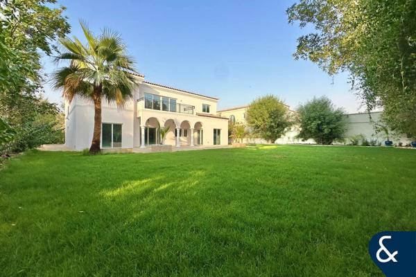 Huge Private Rear Plot | Vastu Compliant